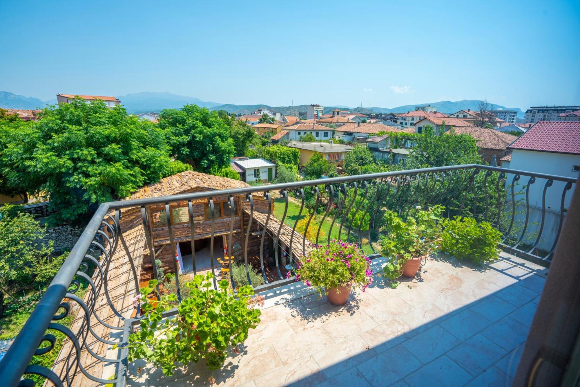 Lodi Hotel Shkodër Exterior foto